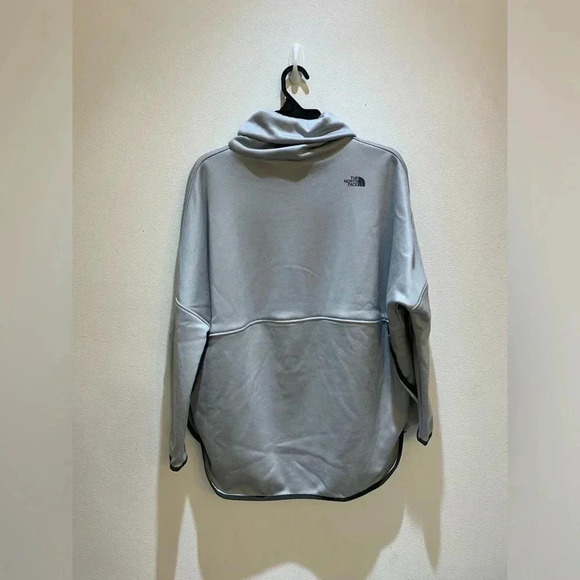 The North Face Women's Canyon Flats Fleece Poncho High Rise Gray Size S/M NWT - Picture 3 of 12